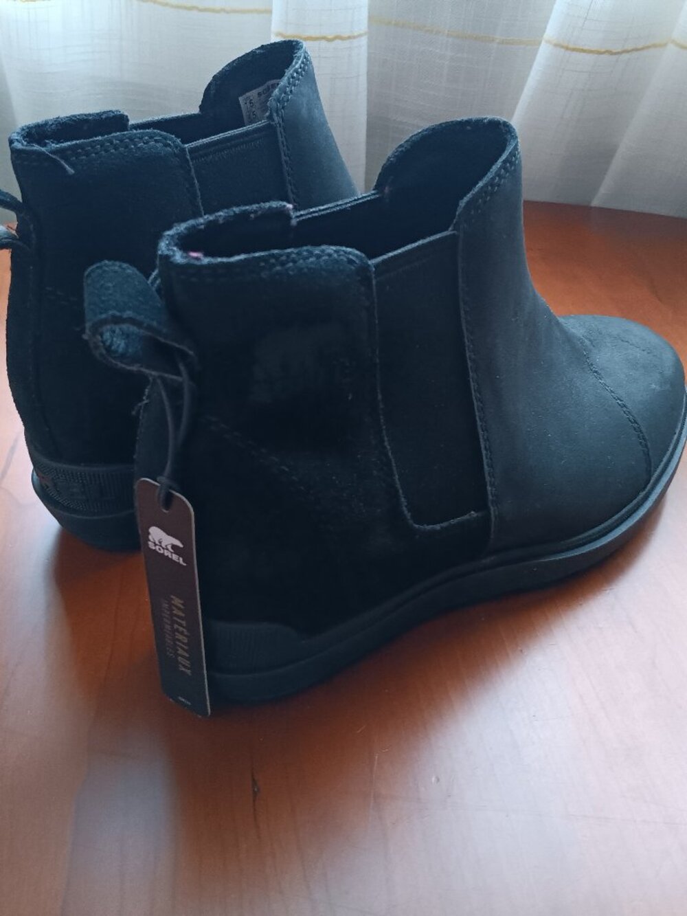 NWT SOREL Black Nubuck Leather Weatherproof Booties Size 7 1/2